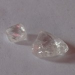 2 rough diamonds-macro [800×600]