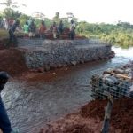 setting & filling gabions (7)