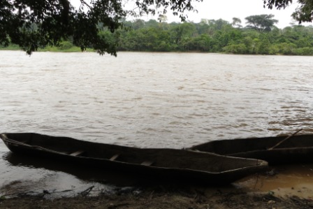 Kadei river, border between CAR and Cameroon