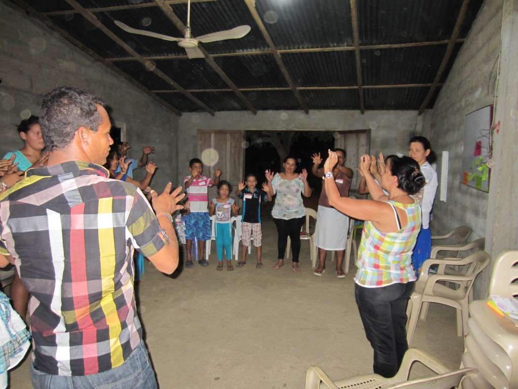Diana leading a children's ministry workshop in El Hato