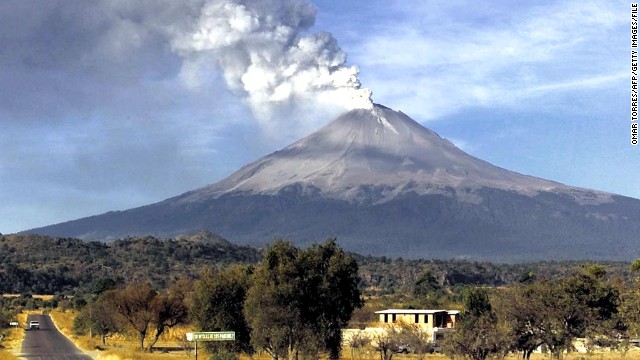 130413181221-popocatepetl-volcano-01-story-top